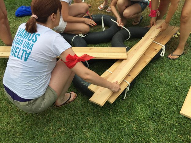 Construcción barco en equipo